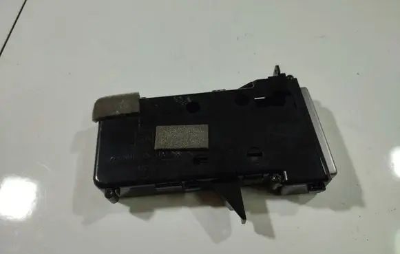 Subaru Forester SG Cup holder 