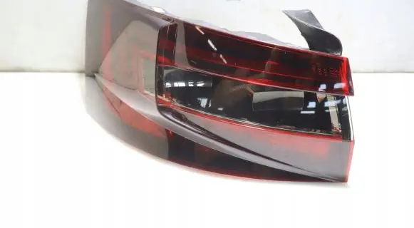 Skoda Superb B8 (3V) Rear/tail lights