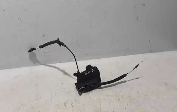 Smart ForFour II W453 Rear door lock 825035484R