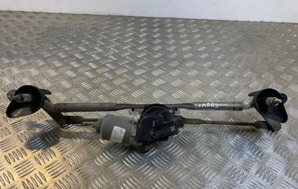 Jeep Compass Front wiper linkage and motor 05303827AE 70113 AX1590109944