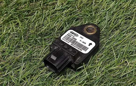 KIA Ceed Airbag deployment crash/impact sensor 95930A6000