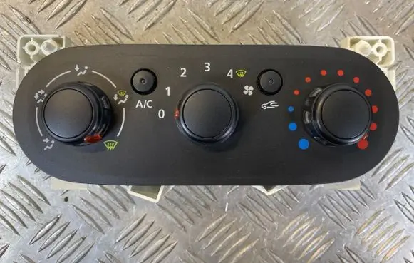 Opel Vivaro Climate control unit 30080060 E1093049 X82CAMAN
