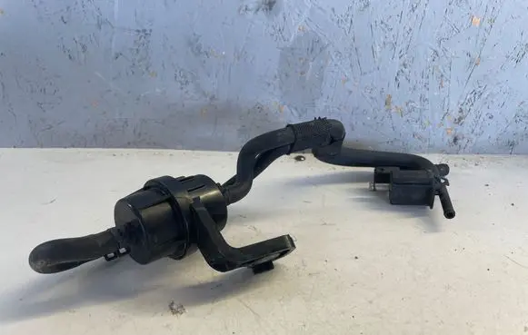 Renault Megane III Turbo solenoid valve 8200603558 70134303 15T243