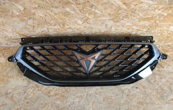 Cupra Formentor Front bumper upper radiator grill 5FF853651C