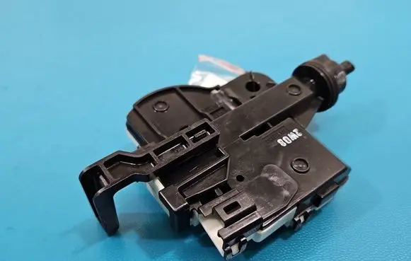 Toyota C-HR I Fuel tank cap lock motor IMPRK1590533