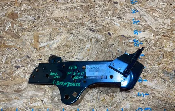 Mazda CX-5 II Fender mounting bracket KDPW-52-240 S2508N008-I