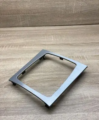 Mercedes-Benz C W204 Gear shifter surround trim plastic 2046803408 A2046800190