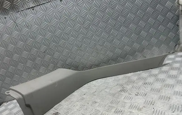 Mercedes-Benz ML W164 (D)pillar trim (top) A1646909325