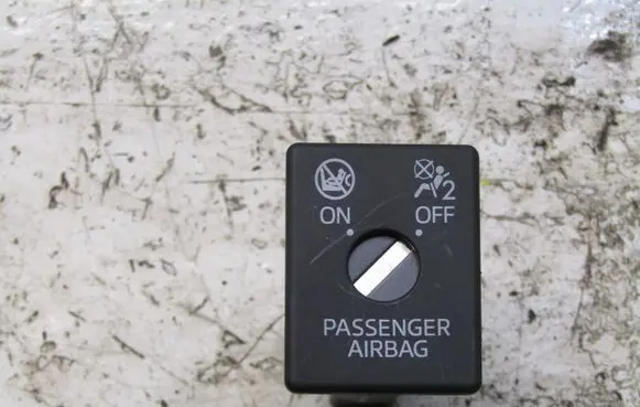Mini One - Cooper F56 F55 Passenger airbag on/off switch DA6A666H0