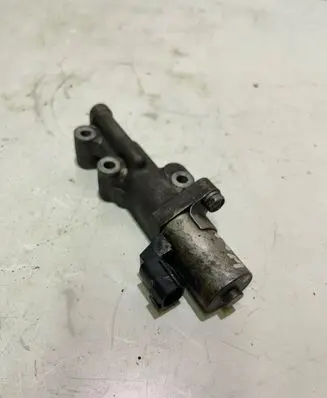 Nissan 350Z Camshaft vanos timing valve 