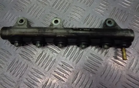 Renault Scenic II - Grand scenic II Fuel main line pipe 0445214062