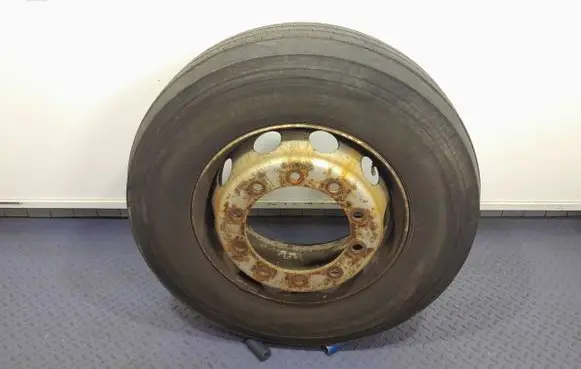 AC 428 R17 steel rim 
