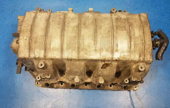 BMW 7 E38 Intake manifold 722928