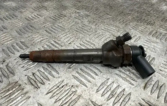 BMW 1 E81 E87 Fuel injector 779844604