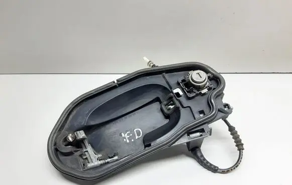 BMW 5 E60 E61 Front door exterior handle/bracket 7191616