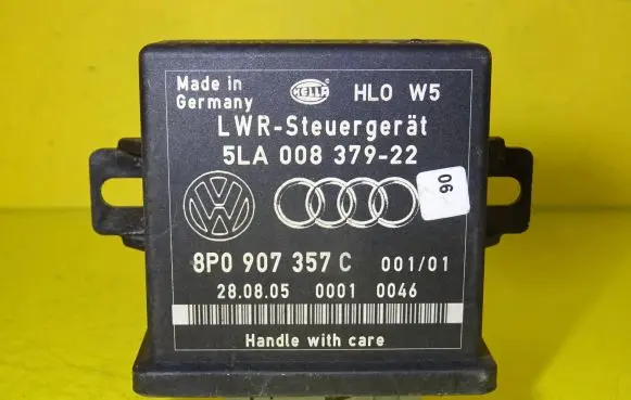 Audi A6 S6 C6 4F Light module LCM 8P0907357C 5LA008379-22