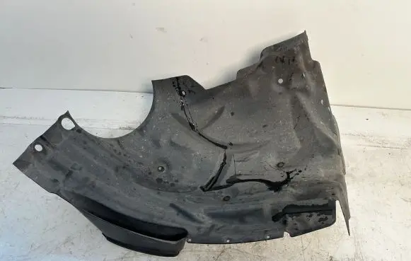 BMW M4 F82 F83 Front wheel arch liner splash guards 8056410 51718056410