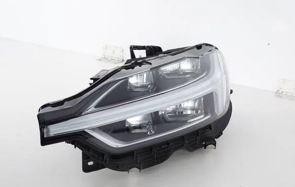Volvo XC60 Headlight/headlamp 32133548