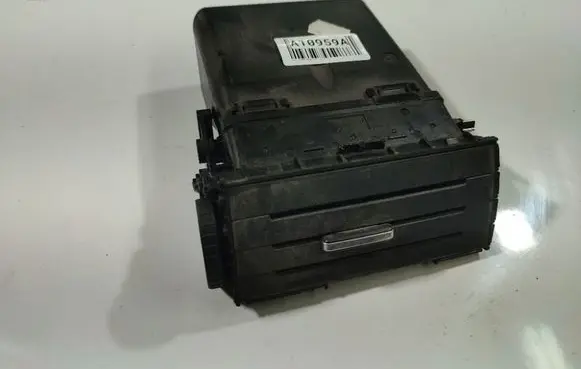 Ford Focus C-MAX Dash center air vent grill 3M51R014L21