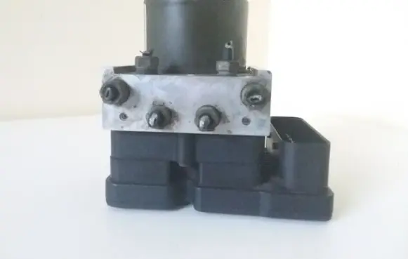 Ford Focus ABS Pump 3M512M110GA 10020700524 5WK84103