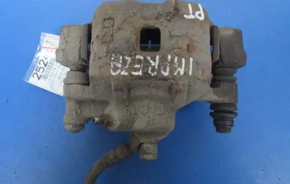 Subaru Impreza I Rear brake caliper