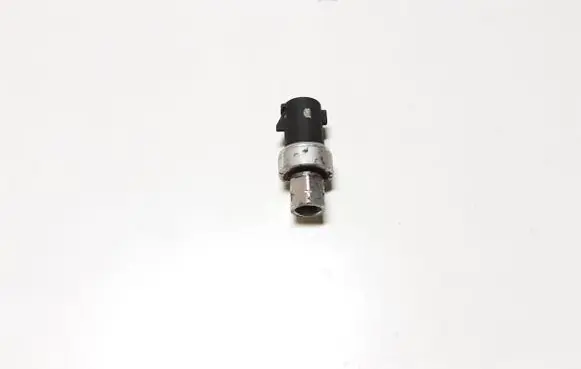 Jeep Grand Cherokee (WK) Air conditioning (A/C) pressure sensor 