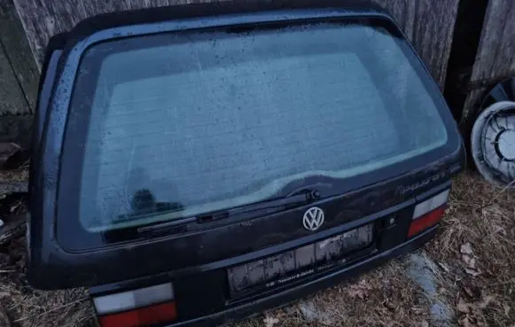 Volkswagen PASSAT B3 Tailgate/trunk/boot lid