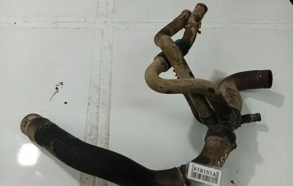 Peugeot 307 Engine coolant pipe/hose 
