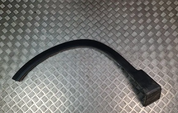 Hyundai Santa Fe Front arch trim 87711S1AA0