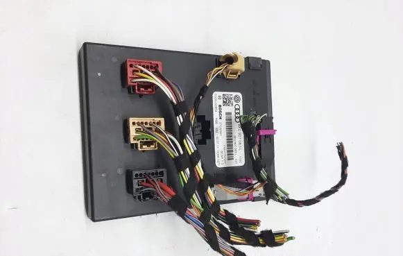 Audi A4 S4 B8 8K Comfort/convenience module 8K0907063L
