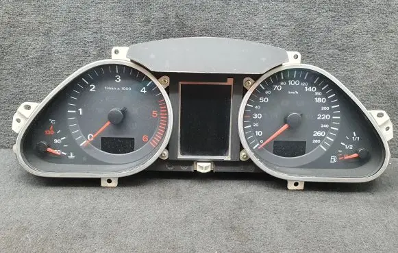 Audi A6 S6 C6 4F Speedometer (instrument cluster) 4F0920931F 4F0910930A