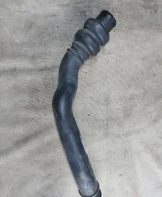 Intercooler hose/pipe