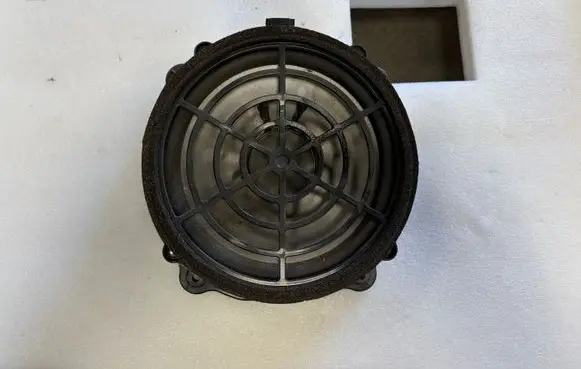 Audi Q7 4L Front door speaker 280632001 289632001 4L0035415B
