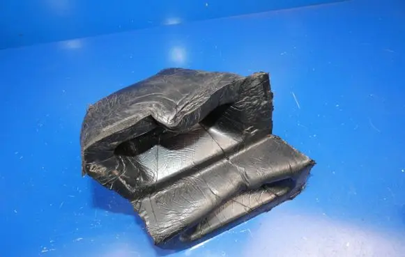 Fiat 500X Fender foam support/seal 