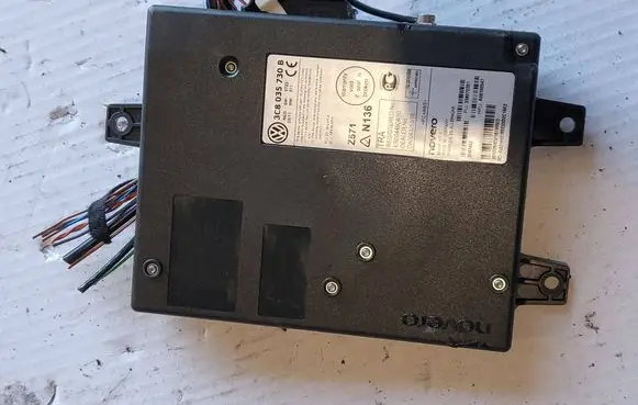 Volkswagen Sharan Bluetooth control unit module 3C8035730B