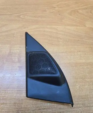 Volvo XC90 Front door high frequency speaker 8666660