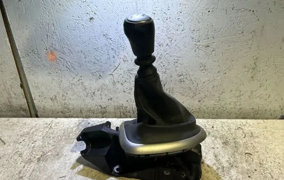 Nissan Qashqai+2 Gear shifter/selector JD500 50150434 111210