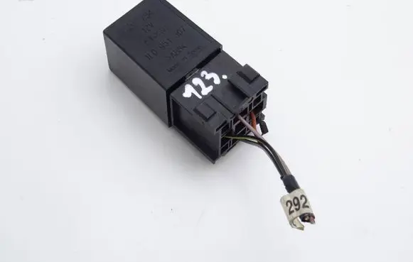 Seat Ibiza II (6k) Other relay 1L0951307