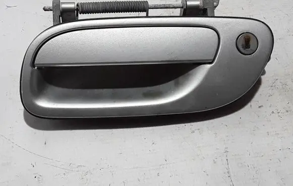 Volvo XC70 Front door exterior handle