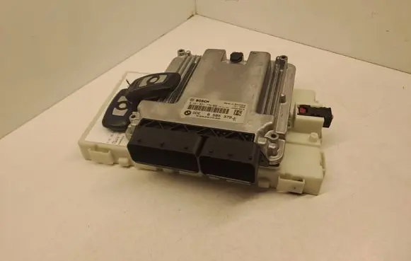 BMW 3 F30 F35 F31 Engine ECU kit and lock set 0281031776 8585379 030267590