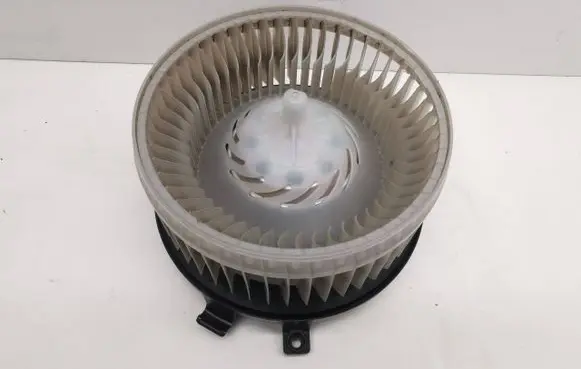 Chrysler Pacifica Heater fan/blower LB580002