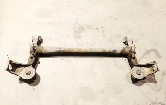Opel Zafira B Rear subframe 