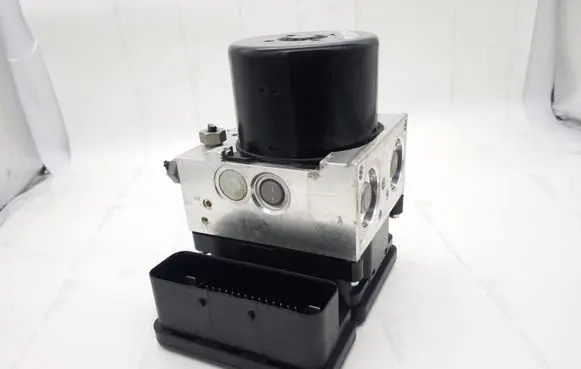 Volvo S60 ABS Pump P31329137