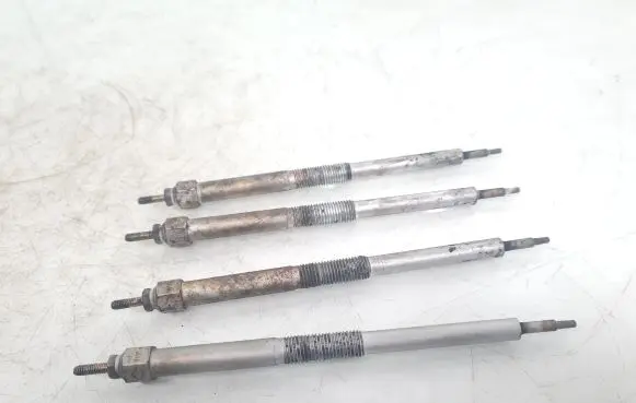Nissan Primera Glow plug KN32 Z421