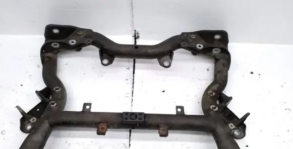 Mercedes-Benz C W204 Front subframe