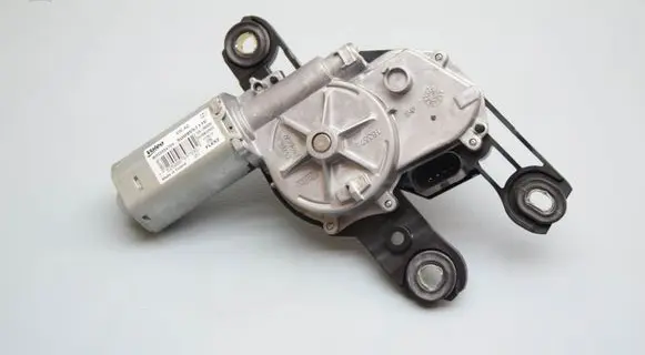 Volkswagen Tiguan Wiper motor 5G0955711C