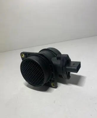 Volkswagen Golf IV Mass air flow meter 06A906461 0280217121