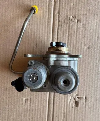 Peugeot 308 Fuel injection high pressure pump V758887980