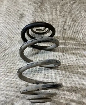 Renault Trafic II (X83) Rear coil spring