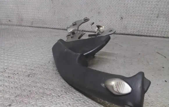 Handbrake/parking brake lever assembly